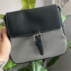 LIZ CLAIBORNE | HOUNDSTOOTH PURSE